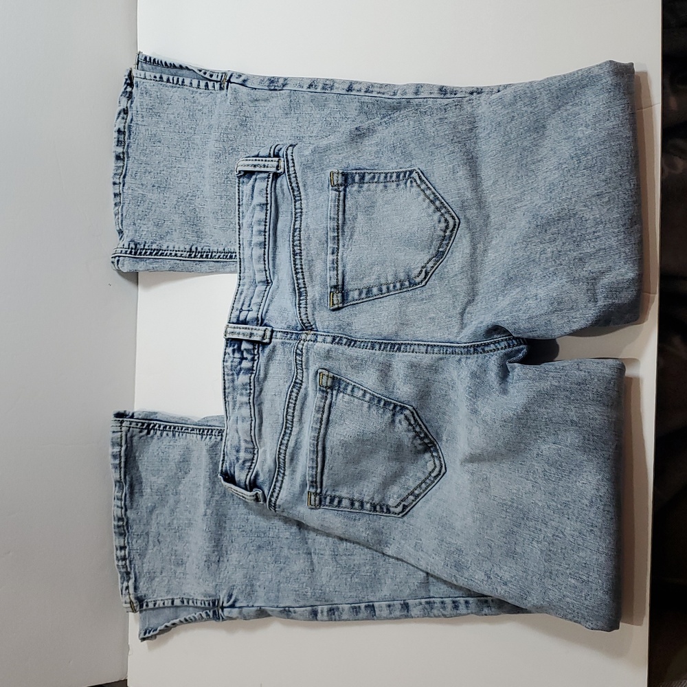 Girls Size 10 High Rise Jeans Butterfly Embroidered Light Blue Jeans Snap Front - Picture 2 of 12